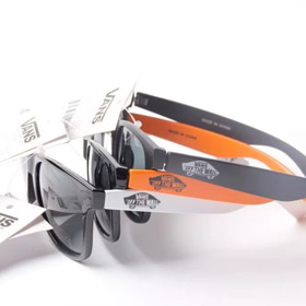 VANS okulary przeciwsłoneczne UV-5984  